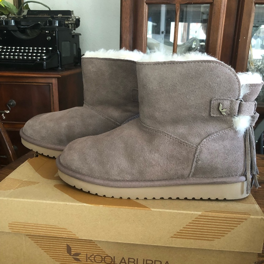 Koolaburra by UGG Jaelyn Mini Boot Suede New in Box Sz 7